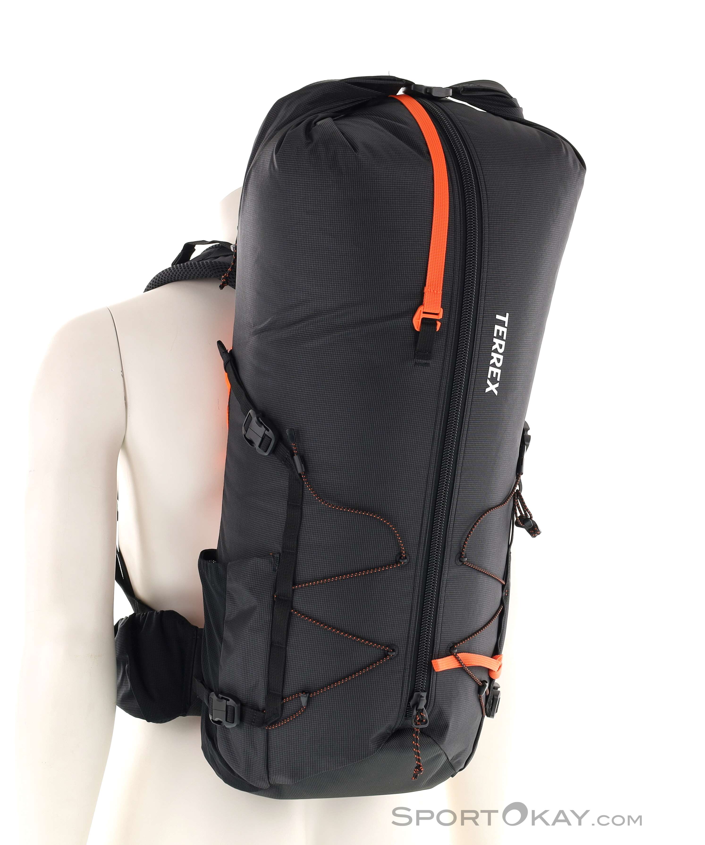 17 inch laptop backpack tsa and many compartments MATEIN Backpack, Large Tactical for Men Colour:Groovy Guides Laptop Compartment Amazon Uk A 摄影箱包 1 * Travel Backpack